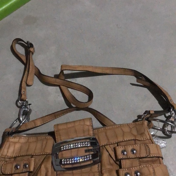 Tan Guess Purse - Picture 7 of 12